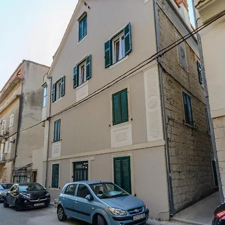 Bird Lamp Luxury Bacvice, Apartamento *