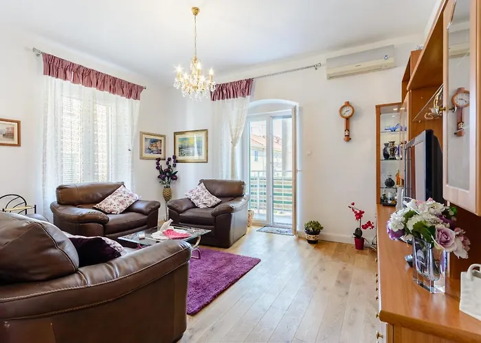 Bird Lamp Luxury Bacvice, Apartman *