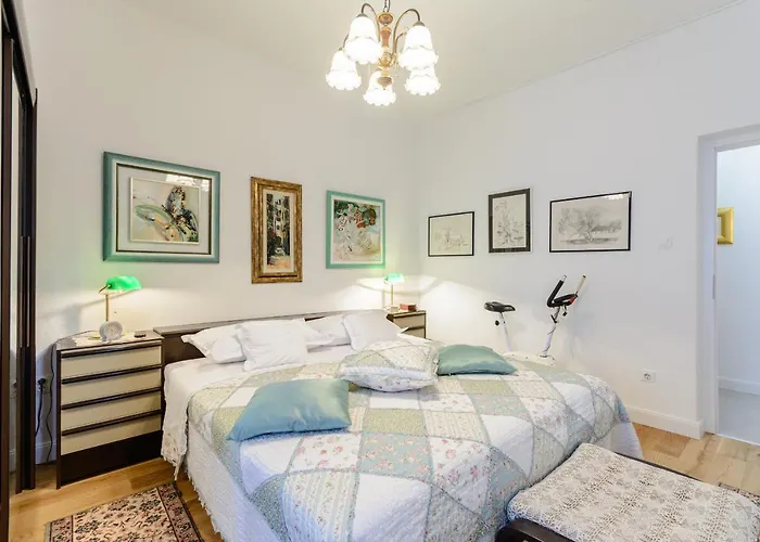 Apartman Bird Lamp Luxury Bacvice, *